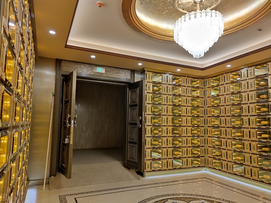 智慧殯葬，綠色殯葬以及智能骨灰架的三者關系